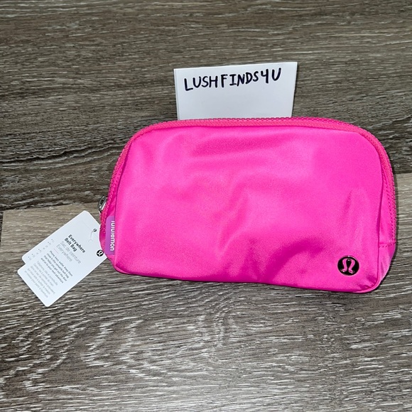 lululemon athletica Handbags - Lululemon Everywhere Belt Bag Sonic Pink